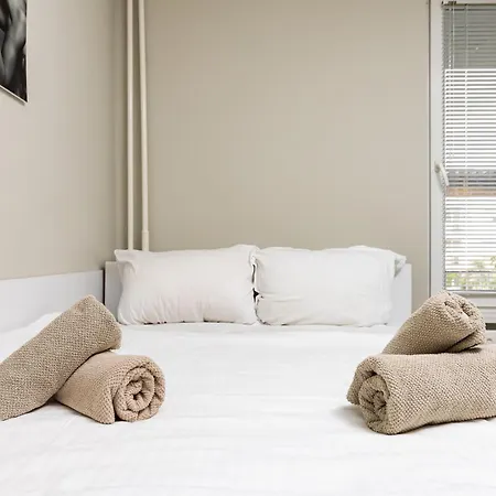 شقة 1bd Flat In - 25 Min Walk From The Centre By Flat Mаnаger