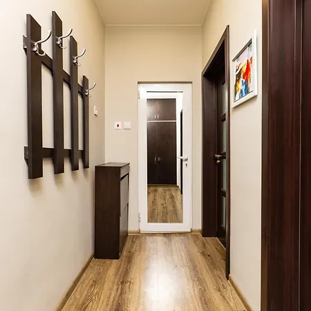 شقة 1bd Flat In - 25 Min Walk From The Centre By Flat Mаnаger بلوفديف