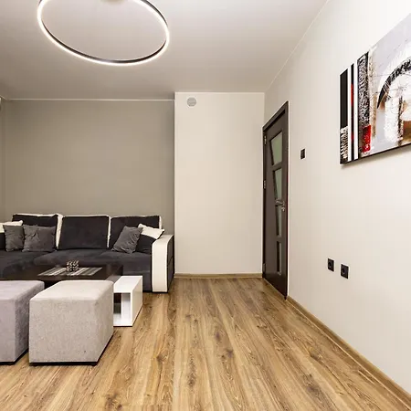 Apartament 1bd Flat In - 25 Min Walk From The Centre By Flat Mаnаger *