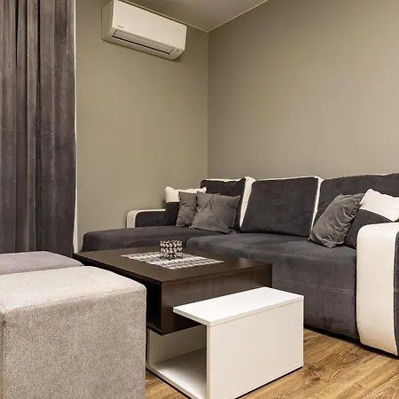 Apartament 1bd Flat In - 25 Min Walk From The Centre By Flat Mаnаger *