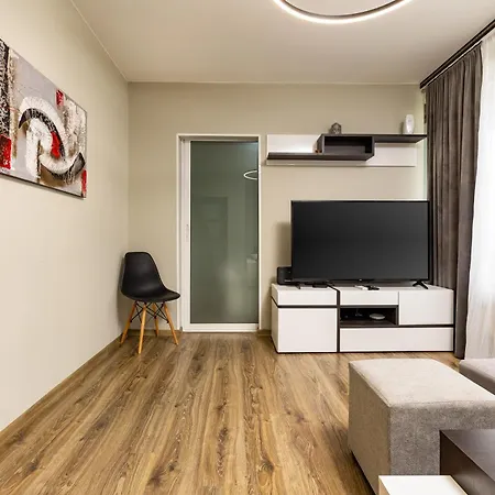 1bd Flat In - 25 Min Walk From The Centre By Flat Mаnаger * Plovdiv